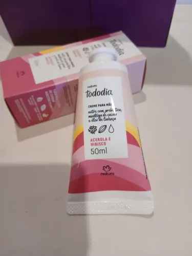 Creme para mãos Natura Todo Dia 50 ml Acerola e hibisco