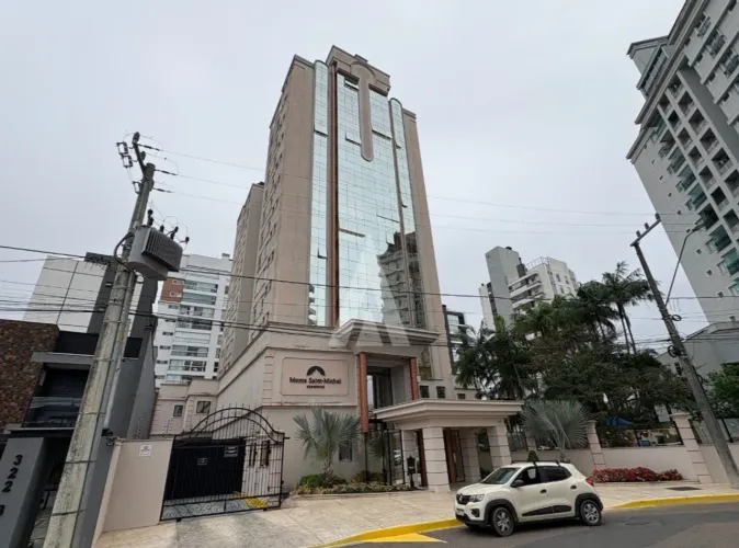 Apartamento com 3 suítes à venda no bairro Saguaçu, em Joinville-SC, por R$ 1.300.000,00.
