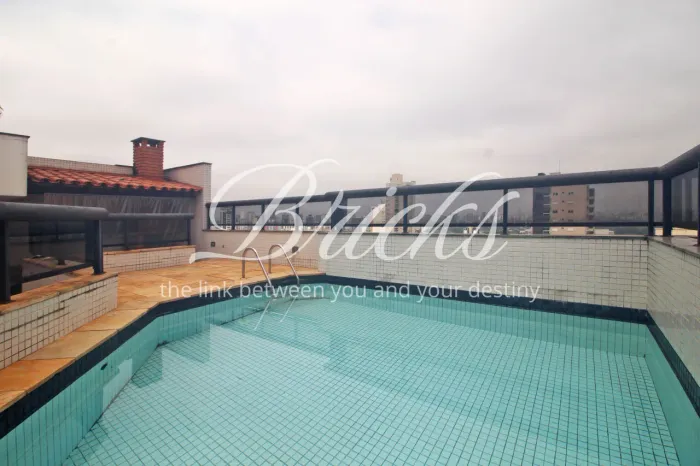 Cobertura duplex com piscina na Rua Morgado de Mateus, proximo ao Parque Ibirapuera
