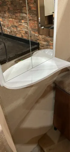 Espelho com prateleira usado bom estado de parede