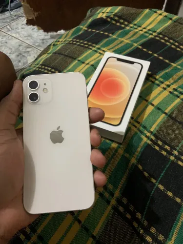 iPhone 12