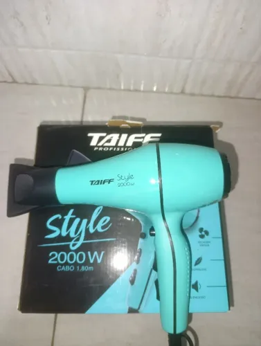 Vendo secador de cabelo Taiff style 2000w