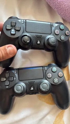 PlayStation 4 com jogos hd