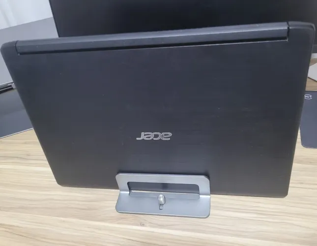 SUPORTE NOTEBOOK VERTICAL