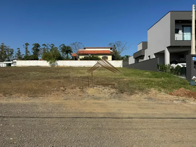 Lote com projeto aprovado no Ninho Verde 1, 450 m² pronto para construir
