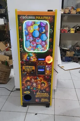 Maquina de bolinha com pix e cédula