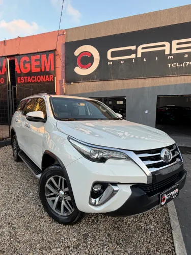 Toyota Hilux SW4 SRX 4X4 2.8 TDI 16V Dies. Aut. 2019