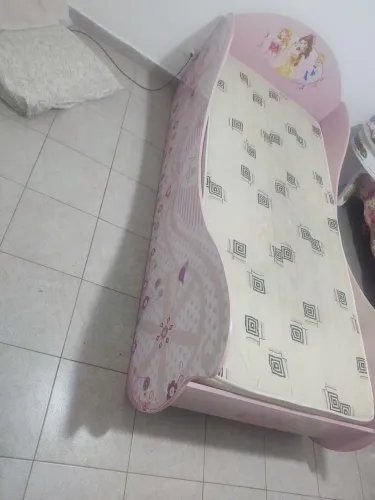 Cama infantil com colchão