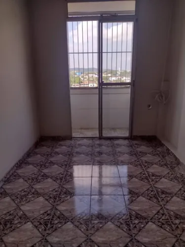 Apartamento com 2 dormitórios à venda, 52 m² por R$ 120.000,00 - Santa Cruz - Rio de Janei