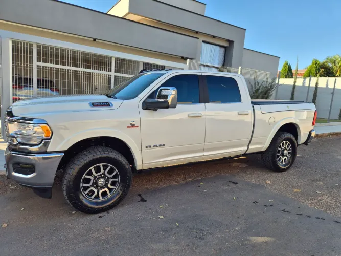Ram 3500 Limited Longhorn 6.7 TB CD Diesel 2023