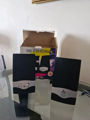 Caixas de som multimídia Clone