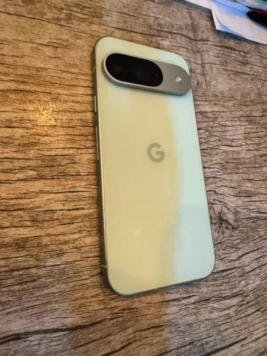 Google pixel 9
