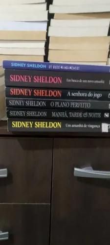 Cinco livros de Sidney Sheldon 