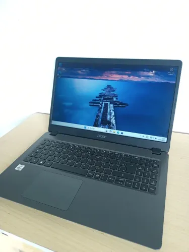 Notebook Acer Core i3 10ªGeração - SSD - Bateria durando 3 horas! 8GB RAM DDR4