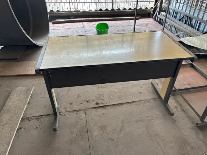 Mesa escritório