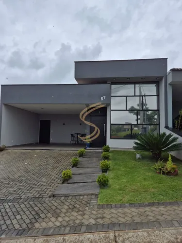 Casa Térrea à Venda no Condomínio San Vitale Bragança Paulista/SP