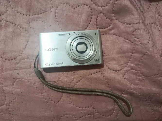 Câmera cybershot sony
