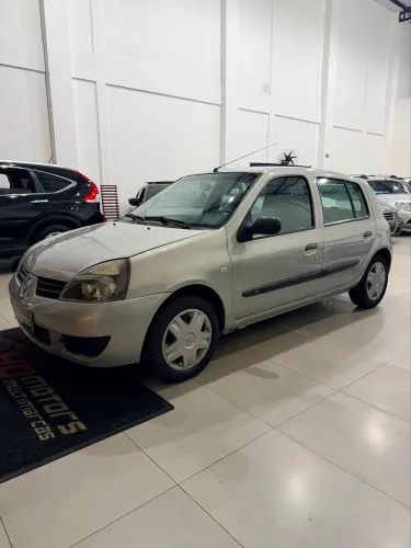 Renault Clio Campus Hi-flex 1.0 16V 5P 2010