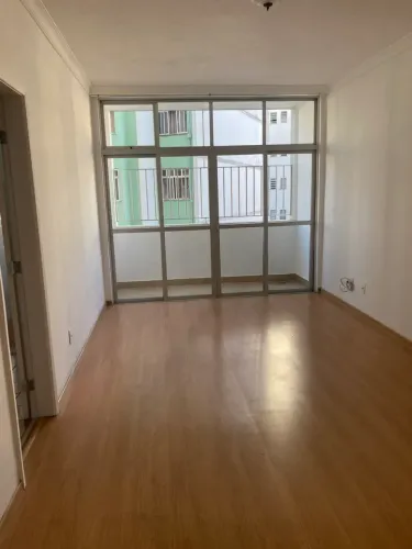 Imóvel para aluguel possui 85 metros quadrados com 2 quartos em Centro - Petrópolis - RJ