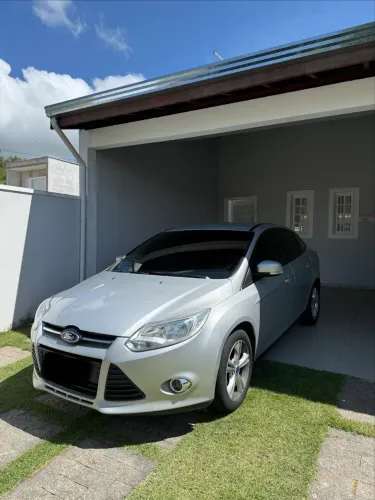 Ford Focus Sedan 1.6 16V Flex 4P Aut. 2014