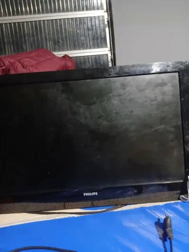 TV PHILIPS 32 LED