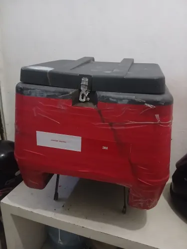 Baú 40 L removível + Base titan 160 2025 (R$ 200)
