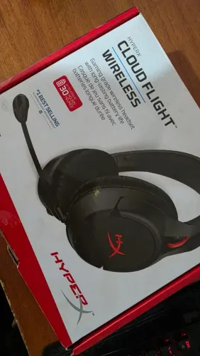 Vendo HyperX Cloud Flight Wireless, headset gamer sem fio original