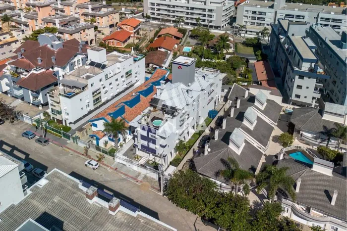 Apartamento de 2 Quartos com Suíte a 200 Metros da Praia com matrícula para financiamento