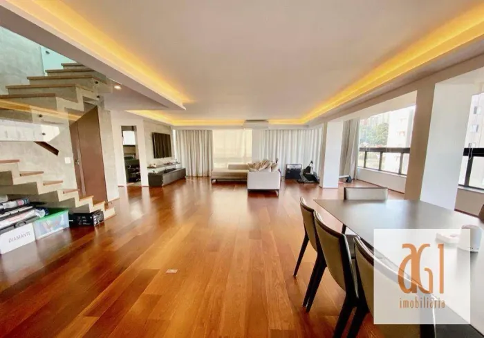 Cobertura duplex com 2 suítes à venda, 270 m² por R$ 5.400.000 - E locação R$ 27.500,00 Mo
