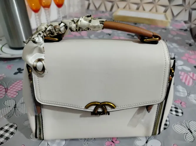 Linda Bolsa nova