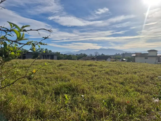 Oportunidade de Terreno para construção na Praia do Rosa