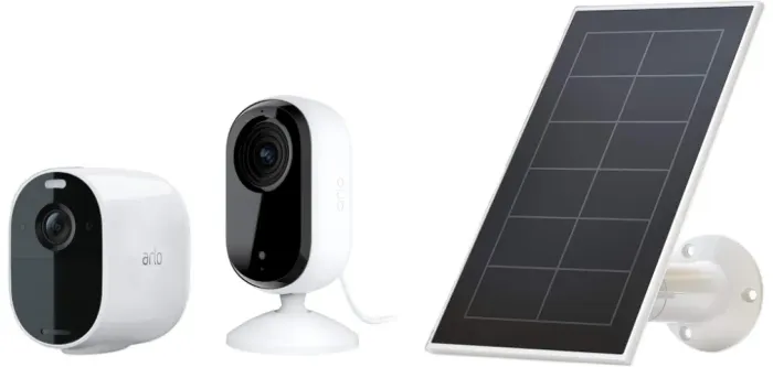 NETGEAR Arlo Essential TRIPLO COMBO Kit - 1x Câmera 2K + 1x Câmera HD + Painel Solar + Ace