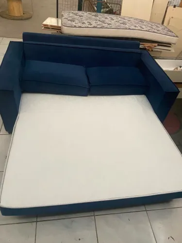 Sofá cama 1,80 X 1,05 de marca B&S
