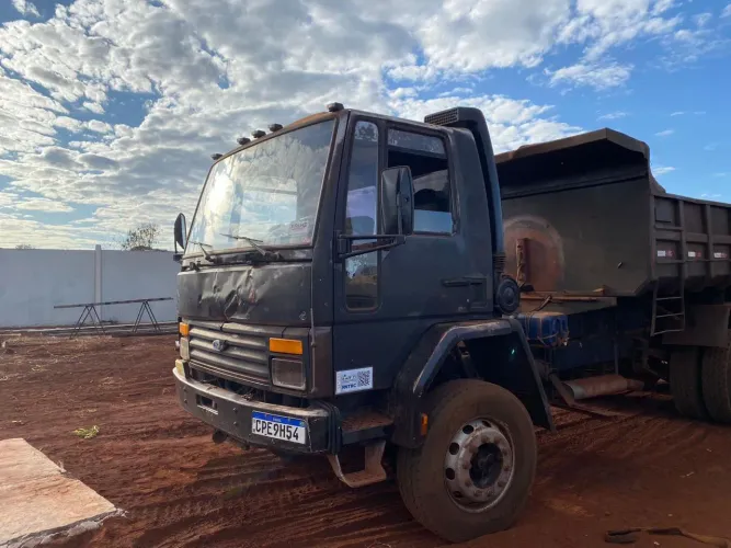 Ford Cargo 