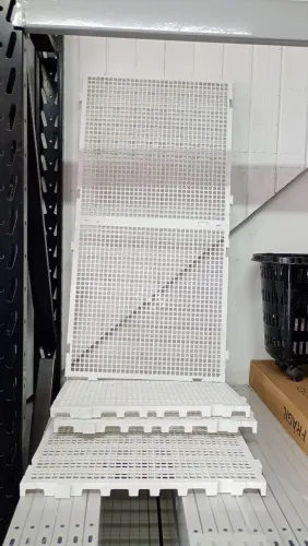 ESTRADO PLASTICO DE CHAO P POR MECADORIA 50X50CM AVISTA CADA 50.00 ZAP *