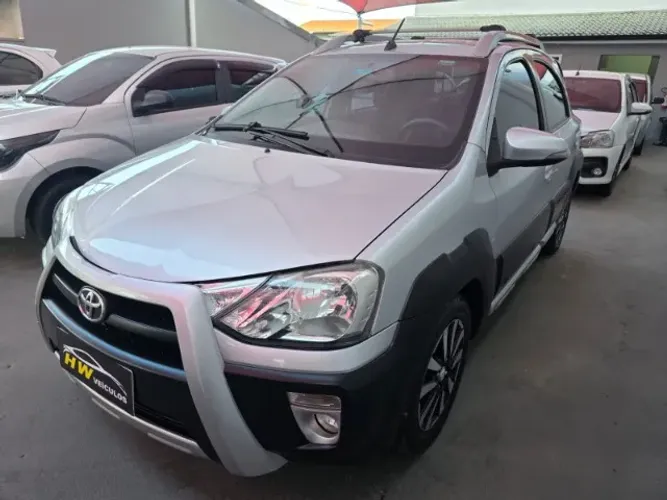 Toyota Etios Cross 1.5 Flex 16V 5P Aut. 2017