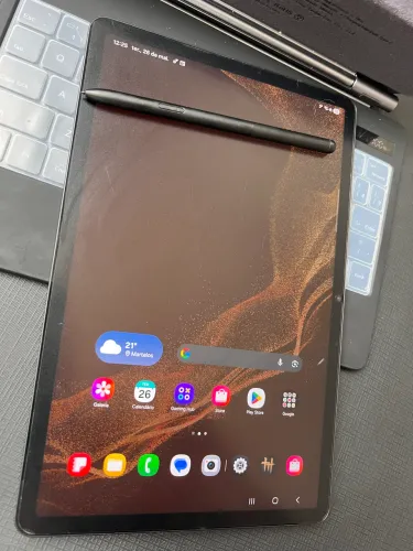 Samsung Galaxy Tab S8 5G 256GB + S Pen + Teclado Bluetooth