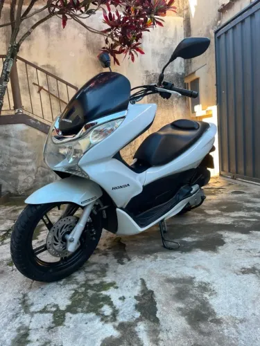PCX 150 ANO 2015, PEGAR E ANDAR 10.500