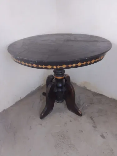MESA COLONIAL (passou por reforma)