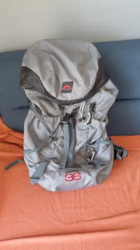 Mochila Crampon 36 Litros - Trilhas e Rumos