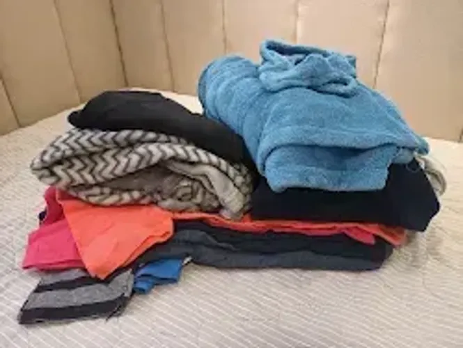 Conjunto seminovo 17 peças de roupas para altura 1.20-1.25 metros. Mais fotos no contato