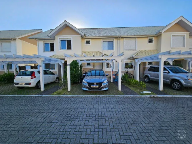 Casa para Venda em Florianópolis, Morro das Pedras, 2 dormitórios, 1 suíte, 3 banheiros, 1