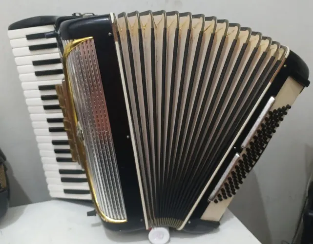 ACORDEON SANFONA SETTIMIO SOPRANI ITÁLIA 80 BAIXOS IMPECÁVEL