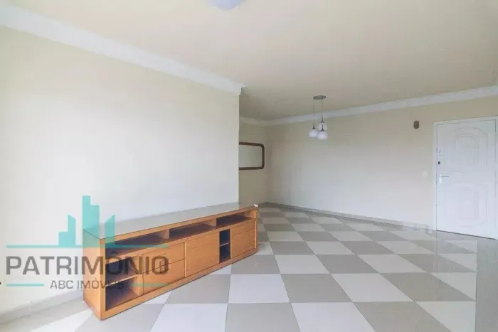 Apartamento para locação no Bairro Santo Antônio em São Caetano Do Sul.