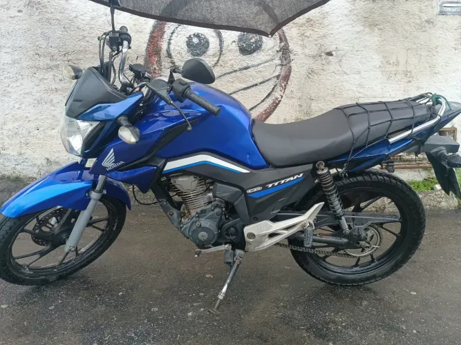 Vendo Titan 160 muito abaixo da fibe vem