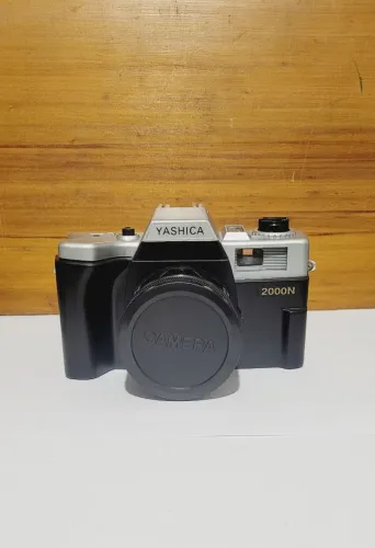 Câmera Yashica 2000N Nova