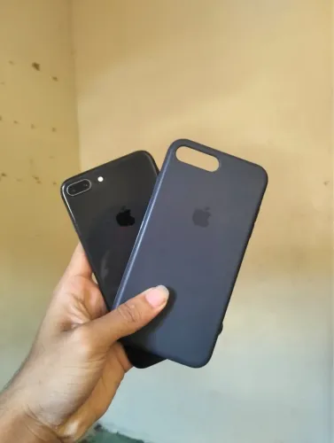 iPhone 8 Plus 