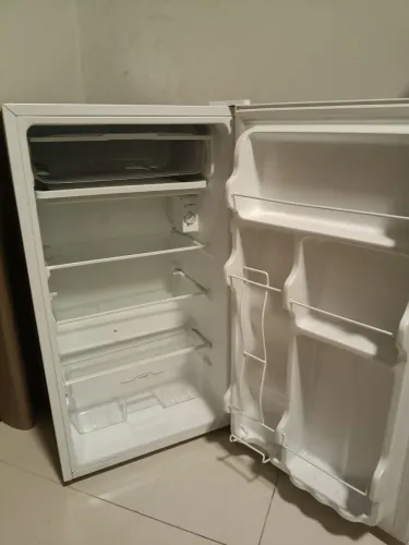 Frigobar Midea super novo !!
