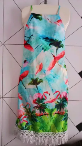 Lindo vestido saída de praia