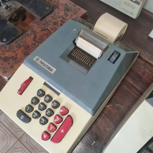 Calculadora Precisa eletrônica Antiga